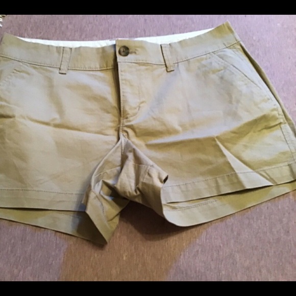 Old Navy Shorts Khaki Size 6 - Picture 1 of 3